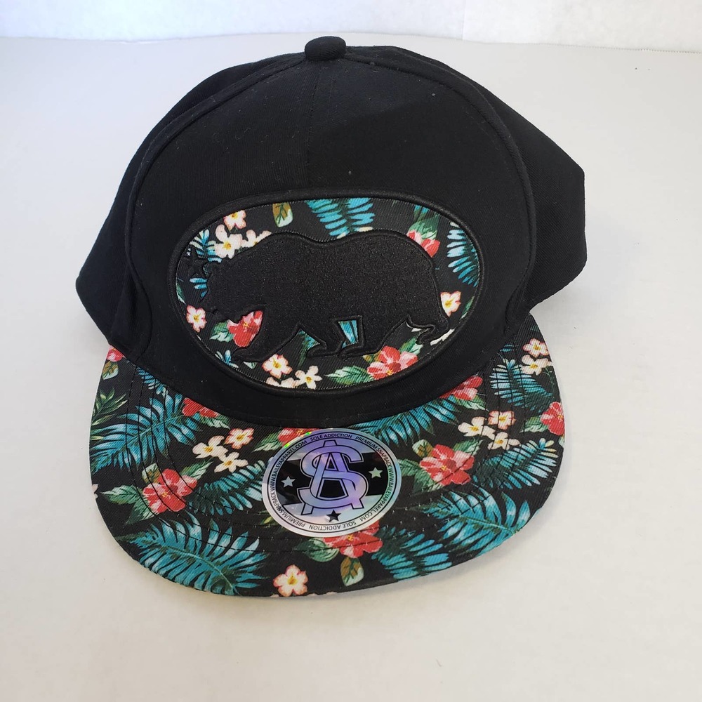 💥Sole Addiction Flowered Hat With Bear